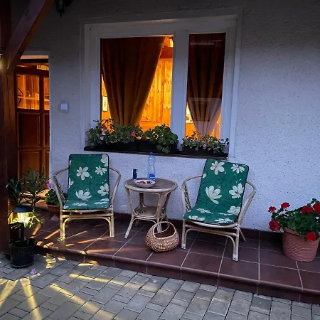 Cosy In Family Compound Apartment