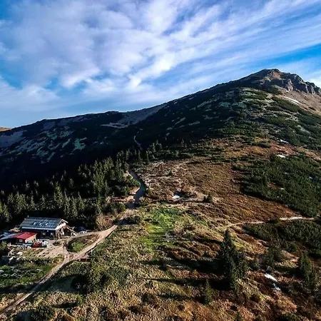 Cosy In Family Compound Apartment