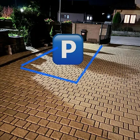 Cosy In Family Compound Apartment *